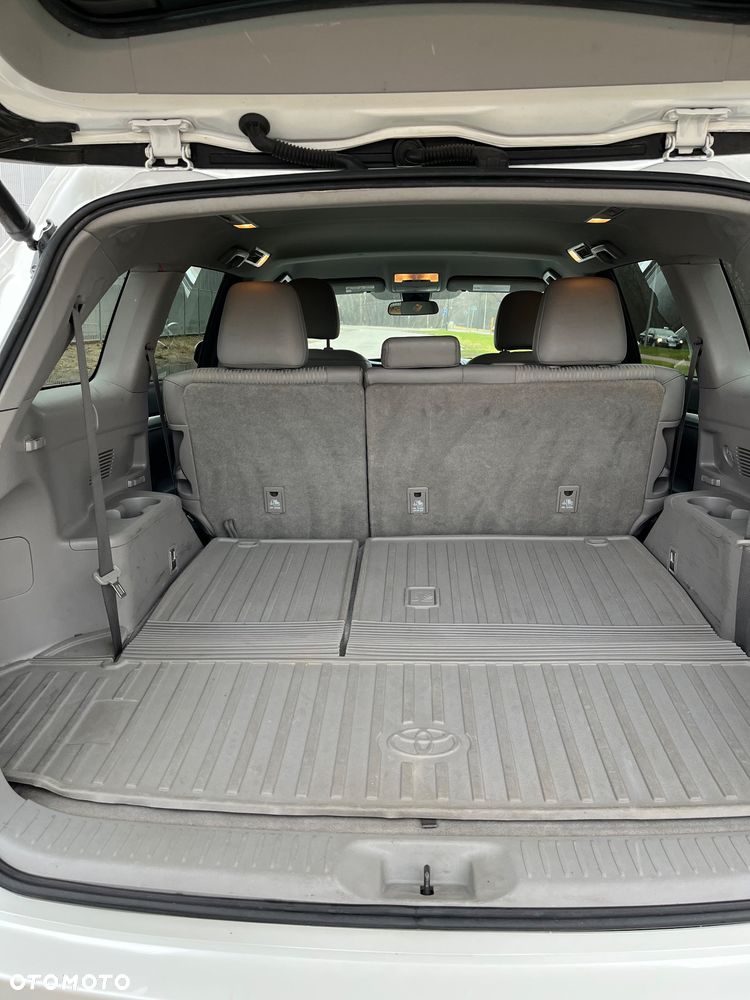 Toyota Highlander - 12