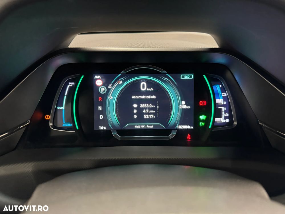 Hyundai IONIQ - 16