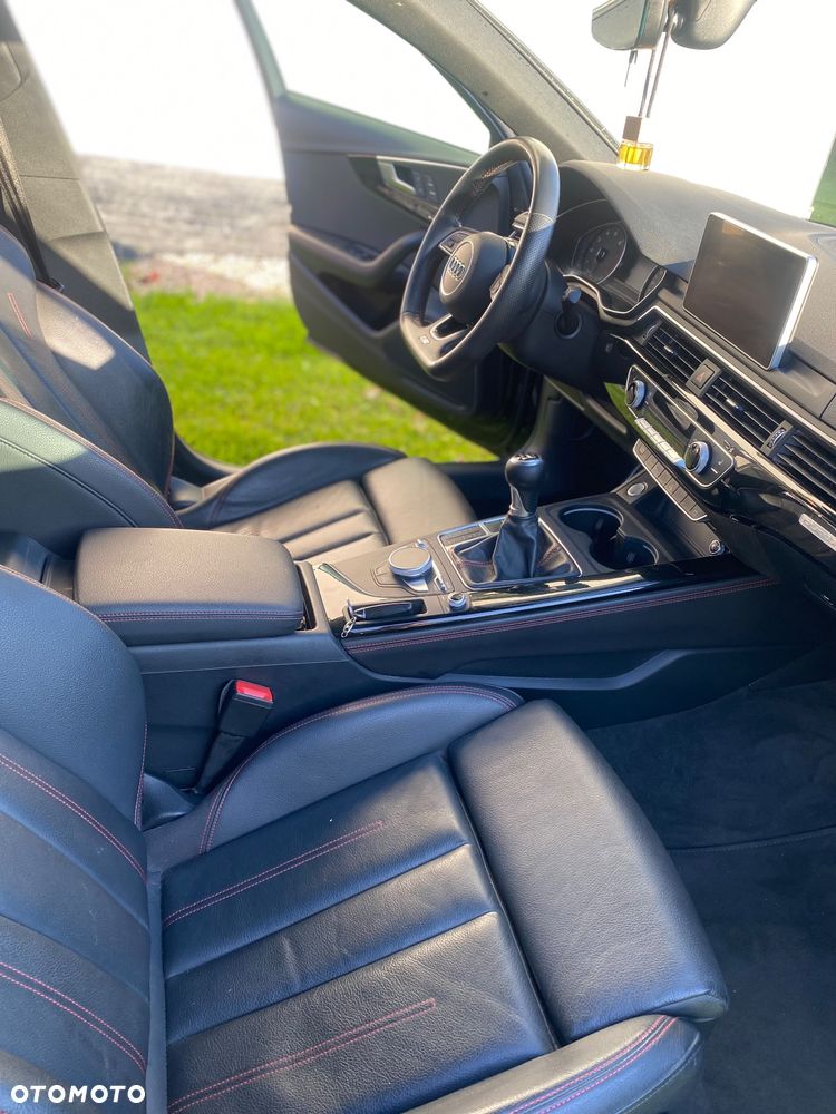 Audi A4 Limousine - 8