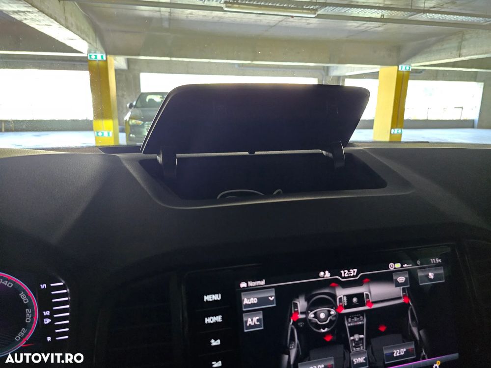 Skoda Karoq 2.0 TDI SCR 4x4 DSG Sportline - 40