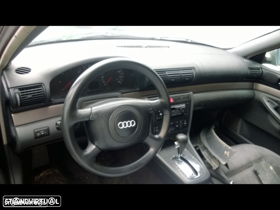 Audi A4 B5 TDI para peças - 3