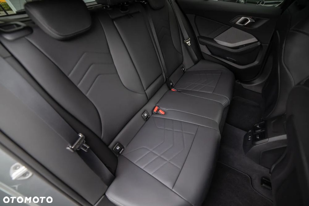 BMW Seria 1 - 39