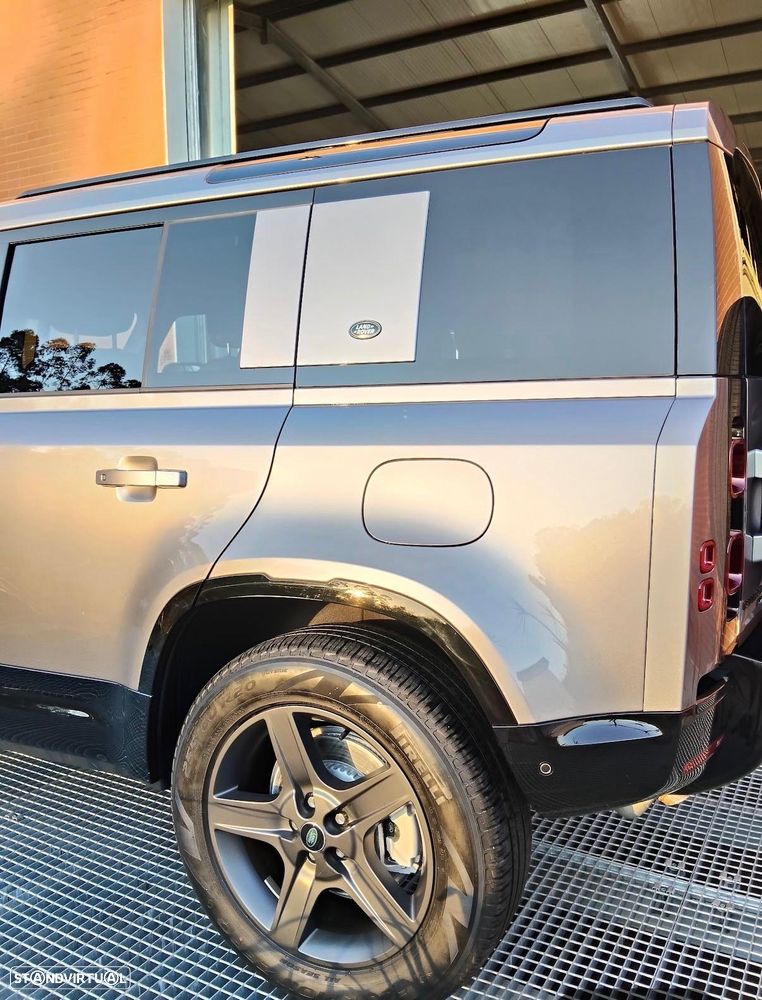 Land Rover Defender 2.0 P400e 110 AWD X-Dynamic HSE - 5