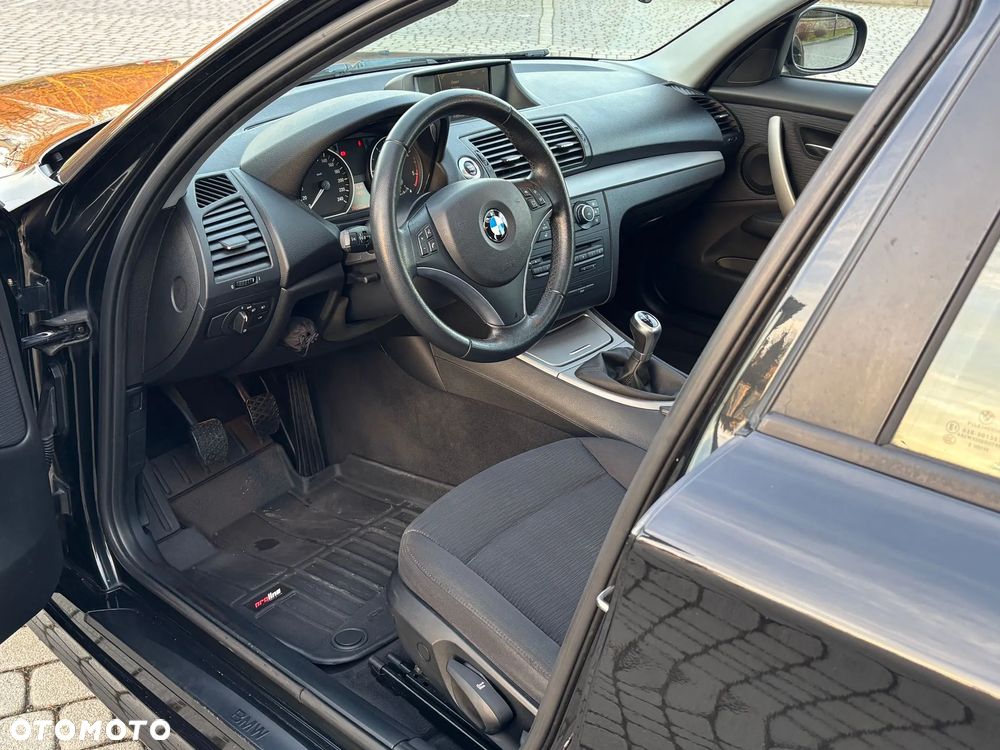 BMW Seria 1 118d - 9