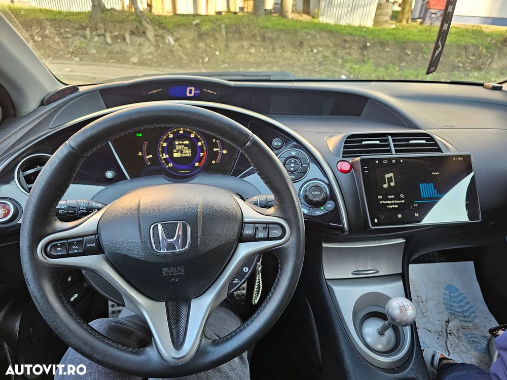 Honda Civic 1.8 SOHC i-VTEC MT Executive - 1