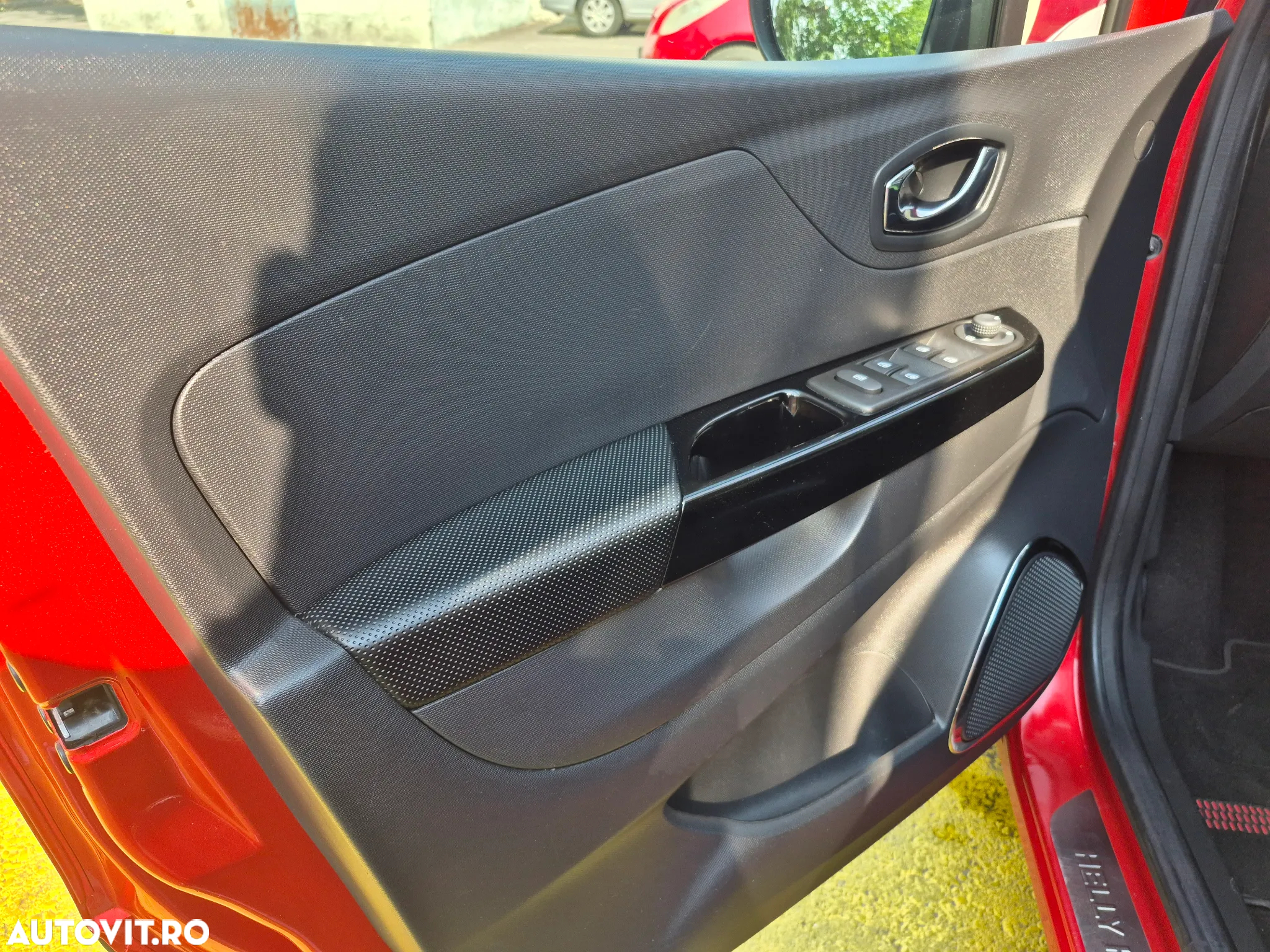 Renault Captur TCe 120 EDC Helly Hansen - 19