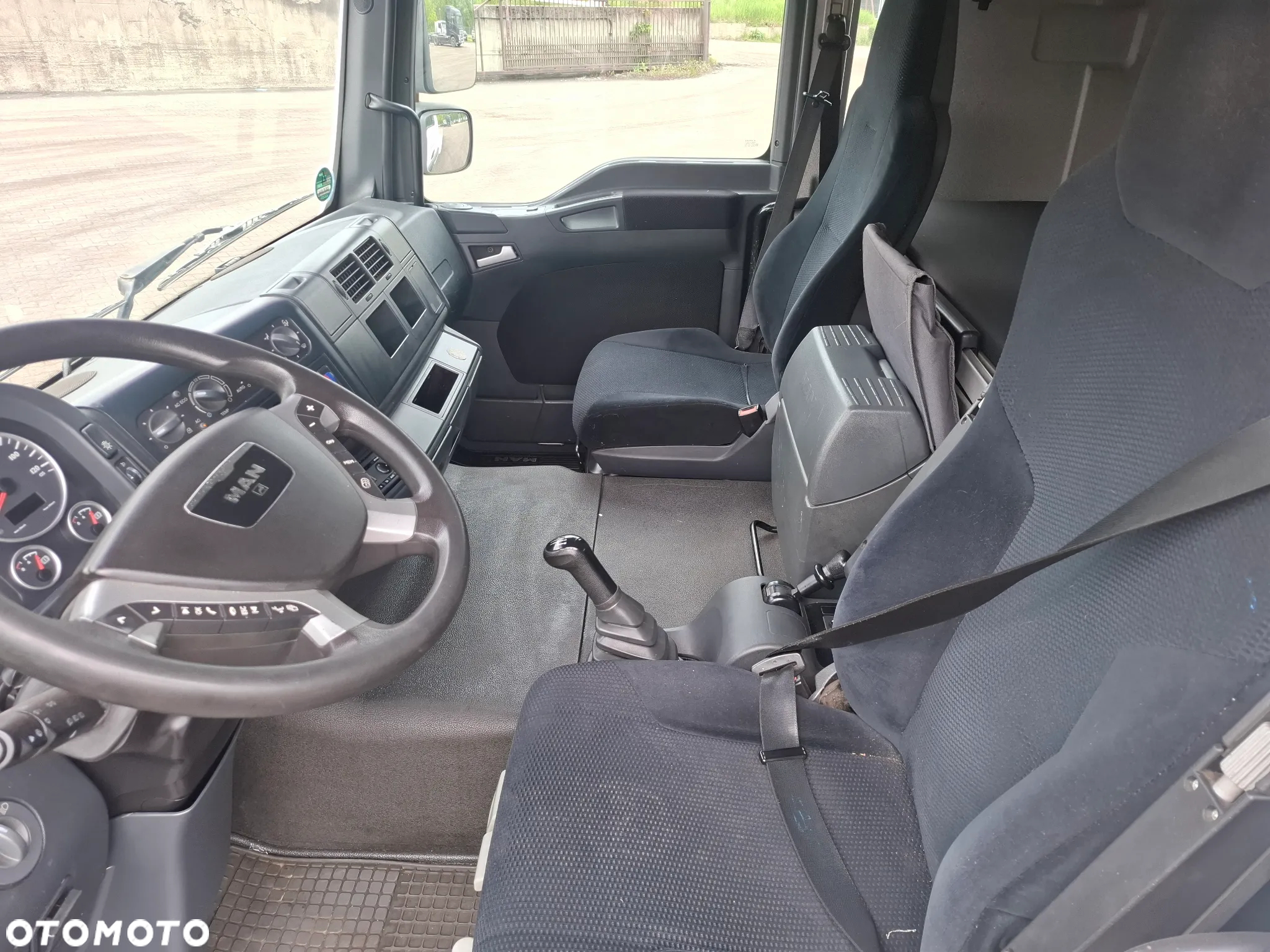 MAN TGL 8.220 - 12