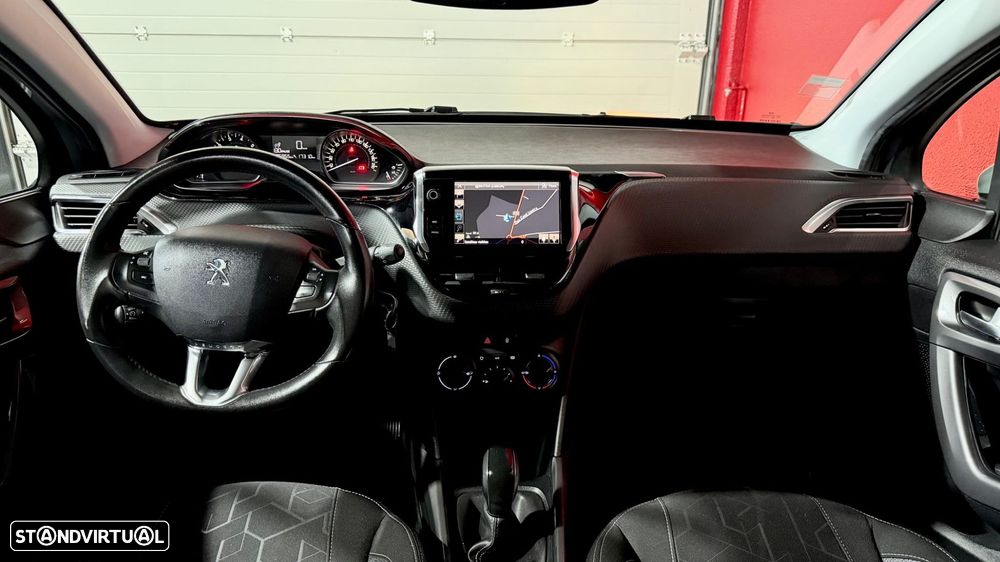 Peugeot 2008 1.2 PureTech Style - 30