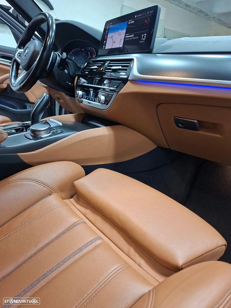 BMW 520 d Aut. M Sport Edition - 14