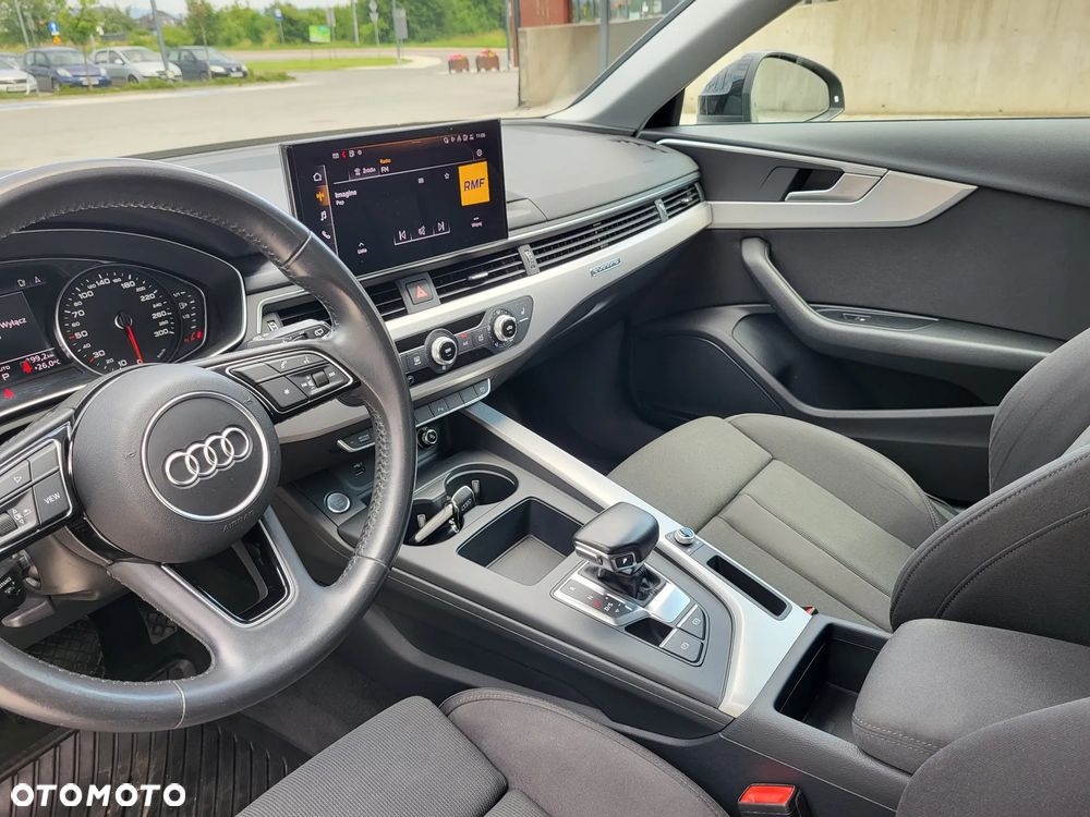 Audi A4 Avant 40 TDI quattro S tronic - 35