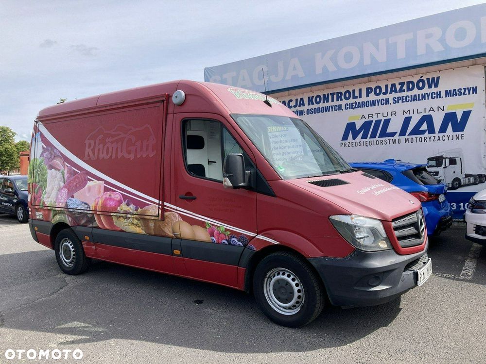 Mercedes-Benz Sprinter - 2