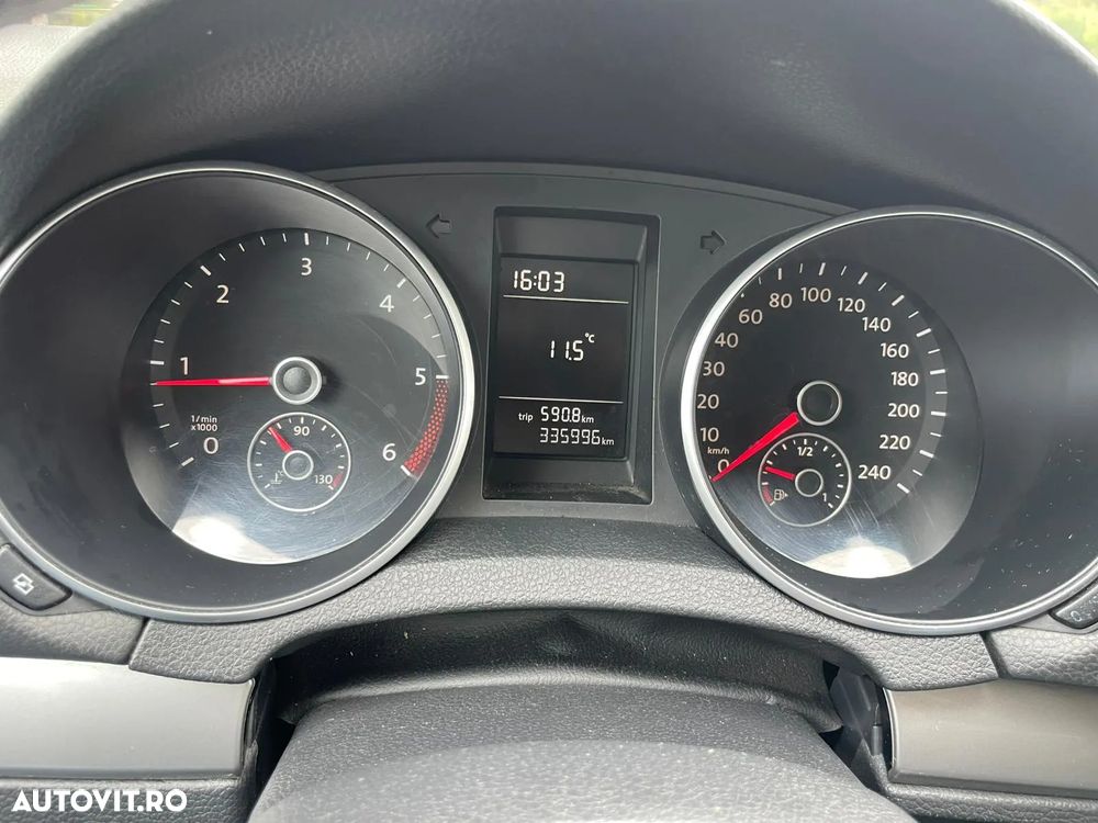 Volkswagen Golf 1.6 TDI BlueMotion Technology DPF Comfortline - 4