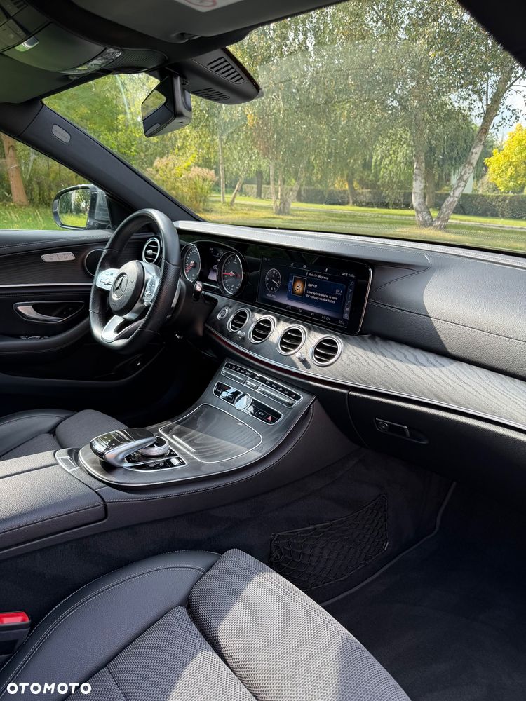Mercedes-Benz Klasa E 300 d 9G-TRONIC AMG Line - 13