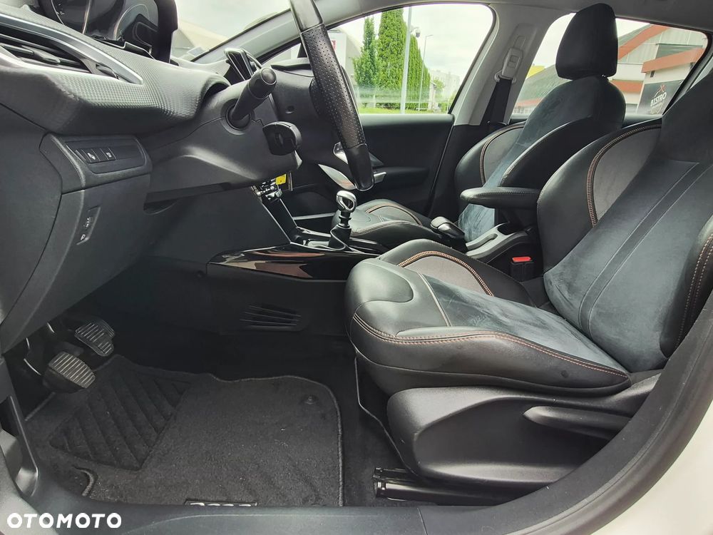 Peugeot 2008 1.2 Pure Tech GPF Crossway S&S - 14