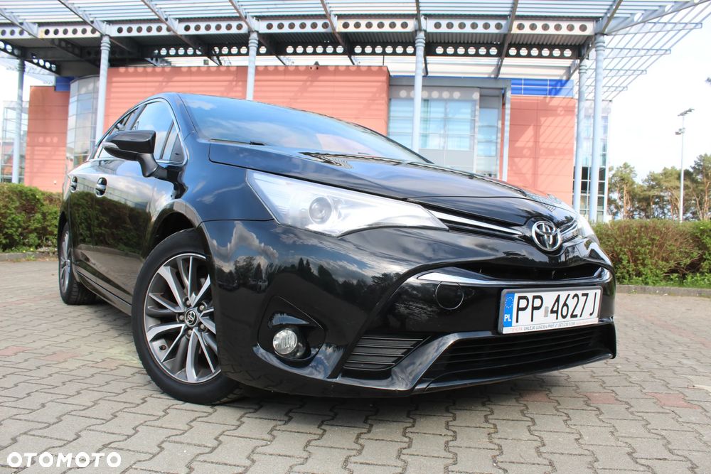 Toyota Avensis 1.8 Prestige MS - 30