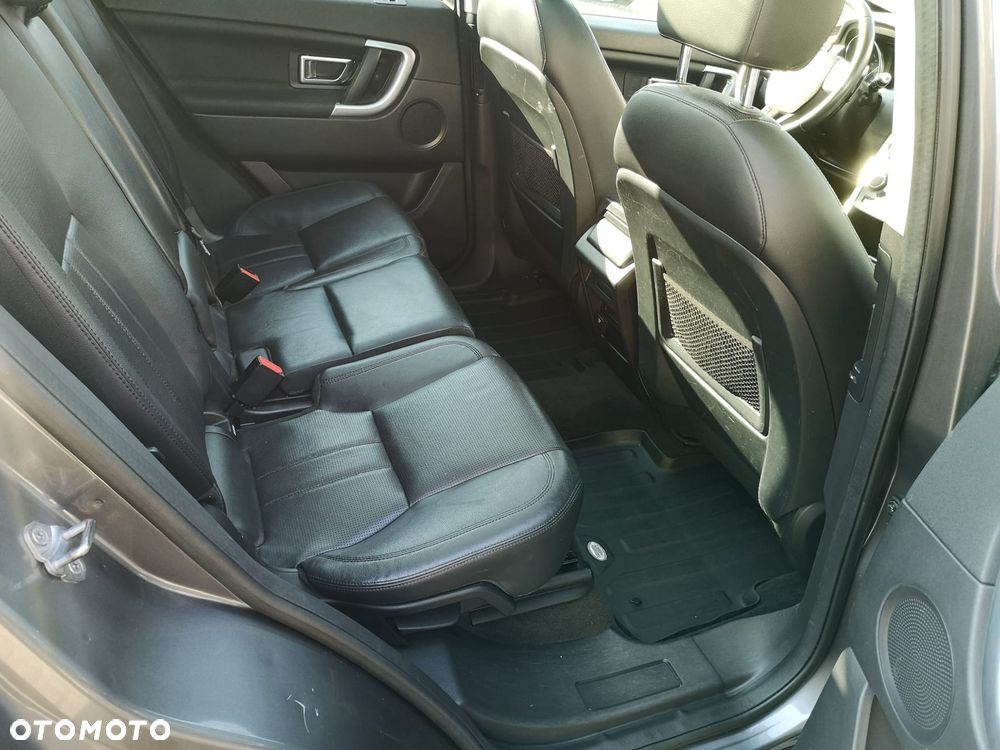 Land Rover Discovery Sport D180 R-Dynamic - 34