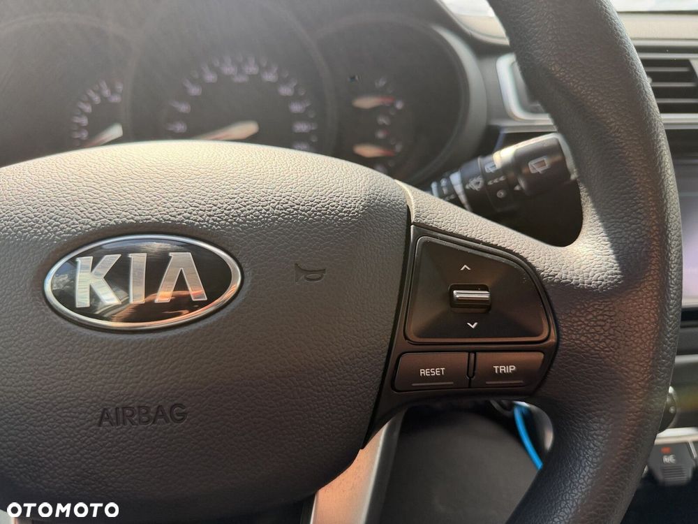 Kia Rio 1.2 M - 16