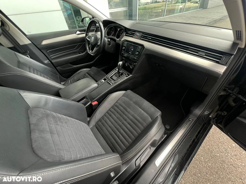 Volkswagen Passat 2.0 TDI DSG Highline - 12
