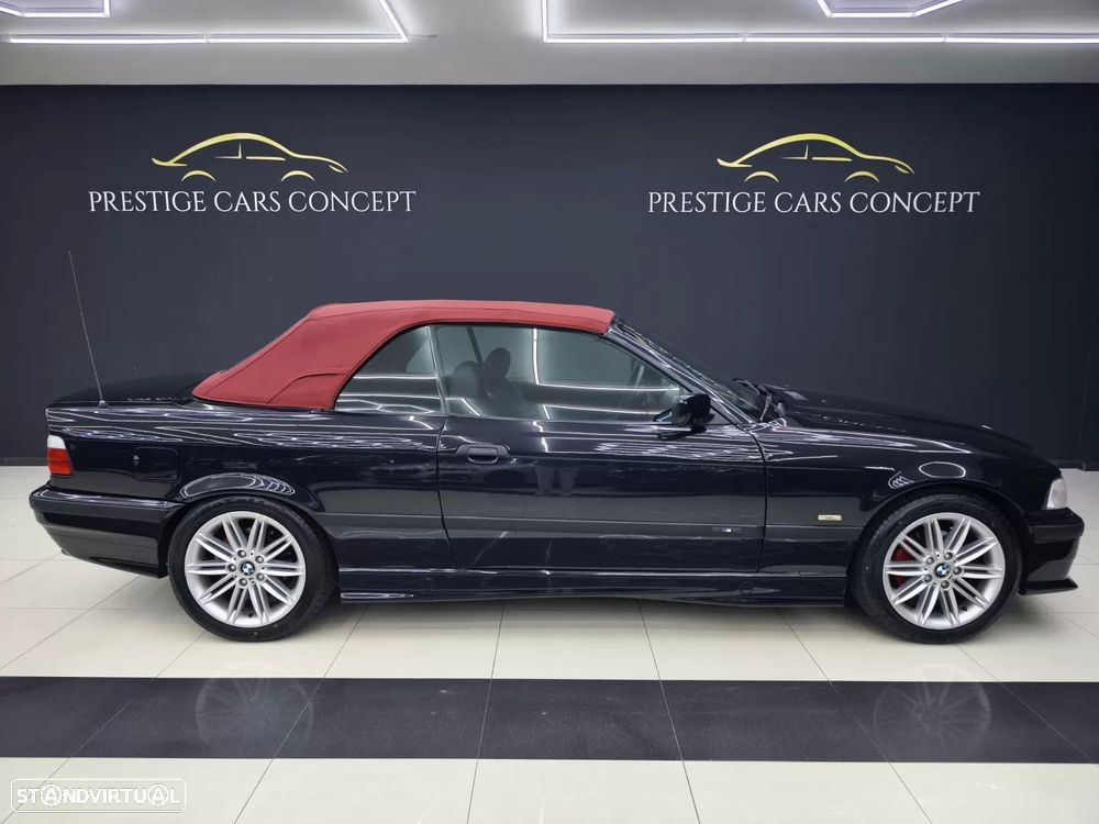 BMW 318 i Cabriolet M Sport - 2