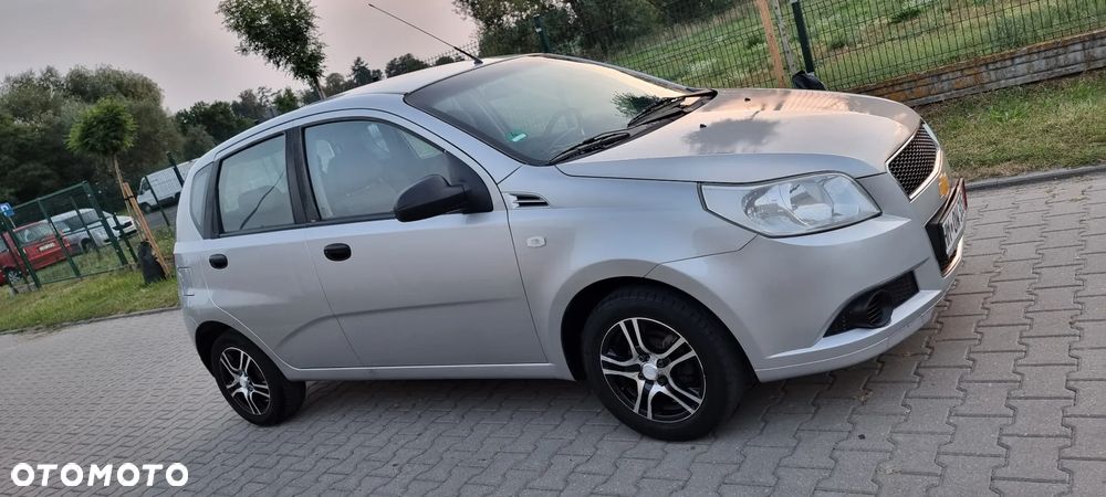 Chevrolet Aveo - 8