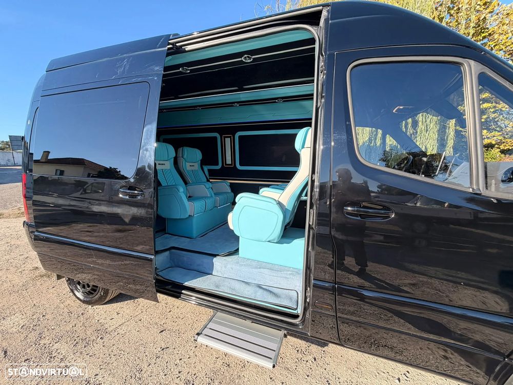 Mercedes-Benz Sprinter - 32