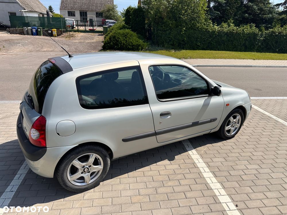 Renault Clio 1.4 16V Dynamique - 6