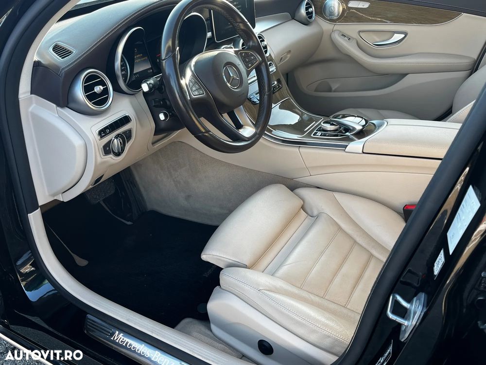 Mercedes-Benz C 400 4MATIC - 10