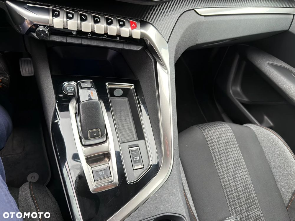 Peugeot 3008 - 31