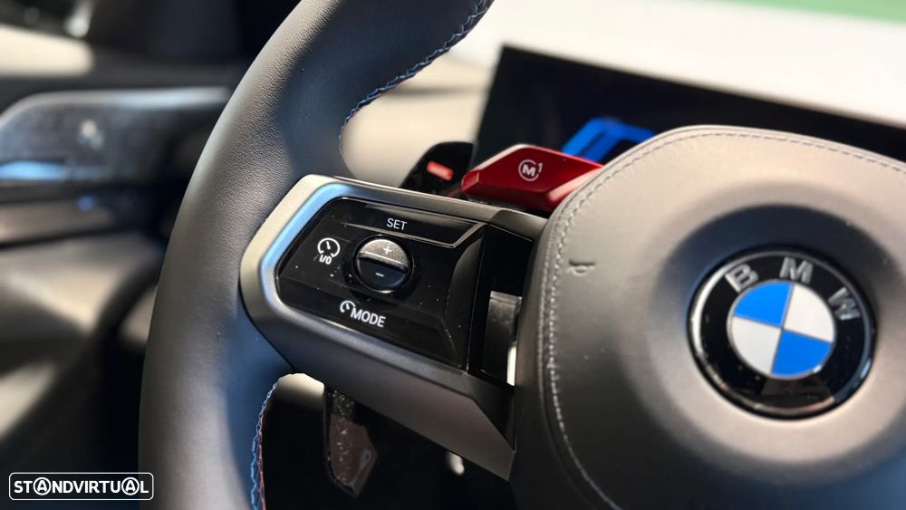 BMW M5 Touring xDrive - 26