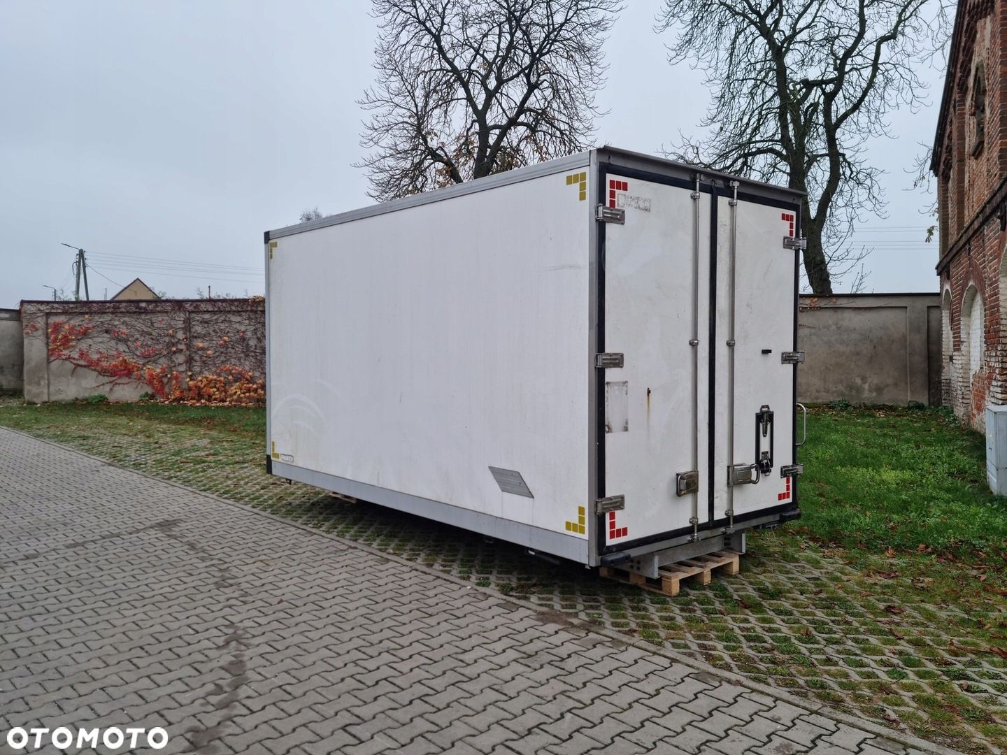 KONTENER CHŁODNIA IZOTERMA THERMO KING 4.30x2.20x2.10 - 1