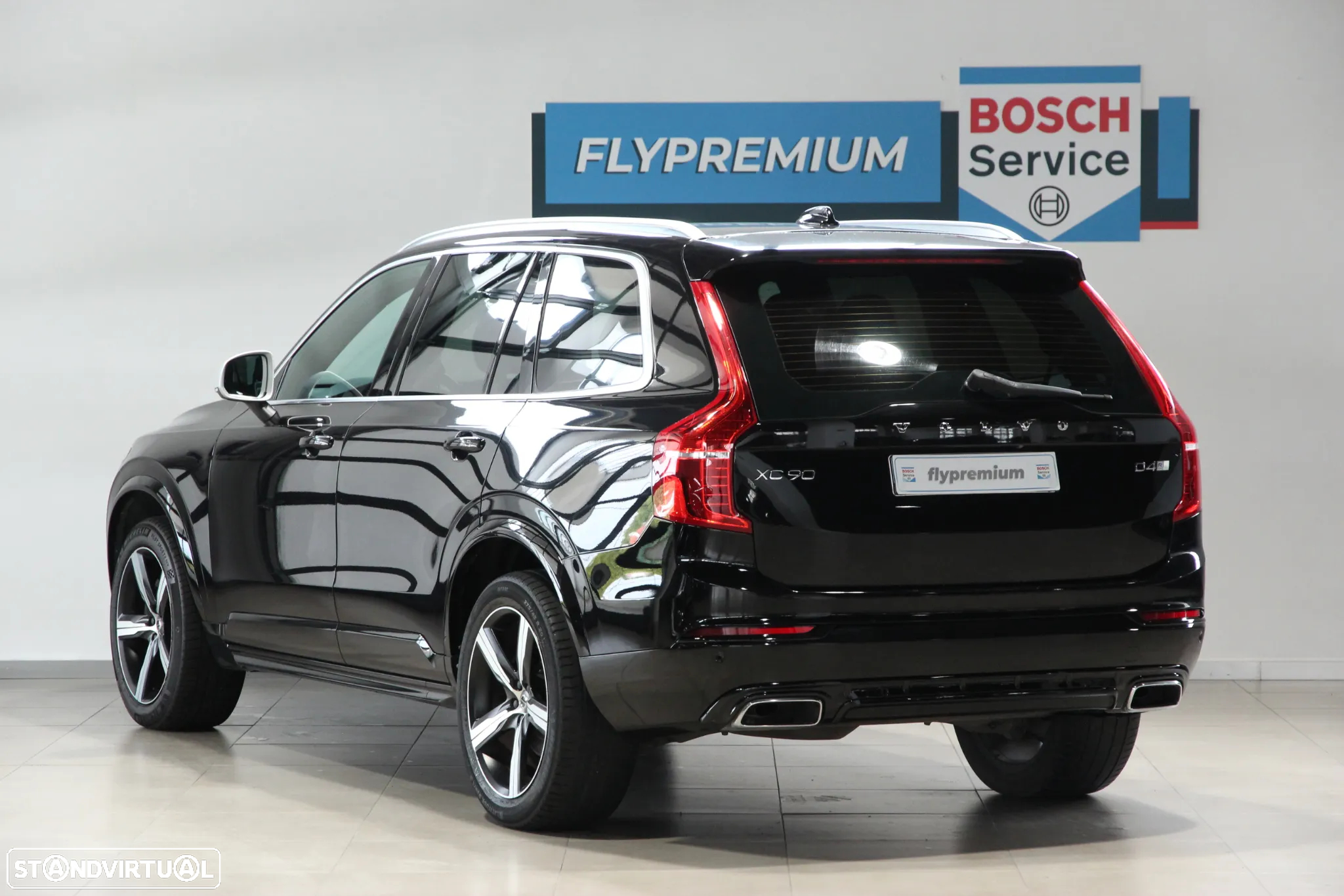 Volvo XC 90 2.0 D4 R-Design - 4
