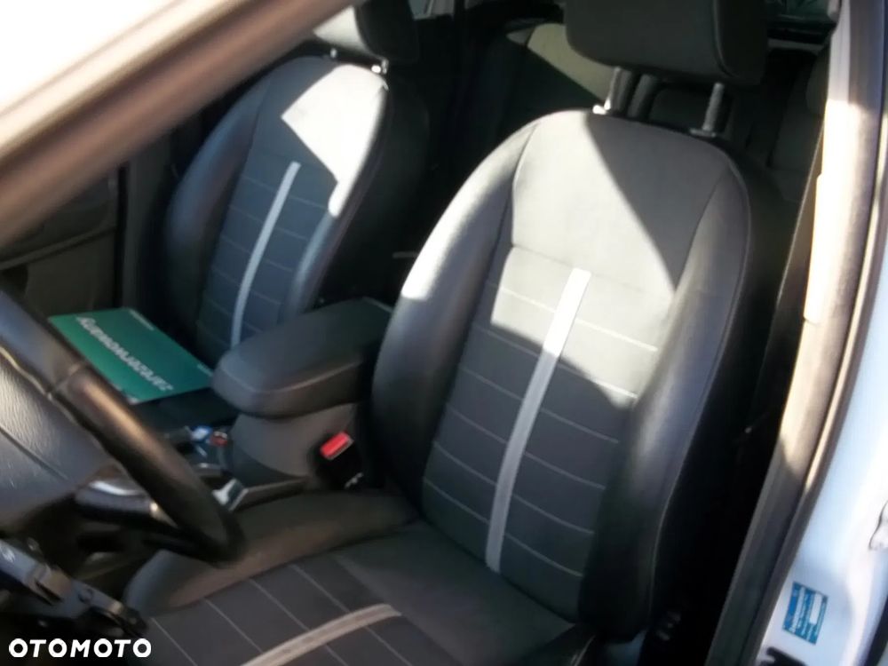 Ford Kuga 2.0 TDCi Titanium FWD - 14