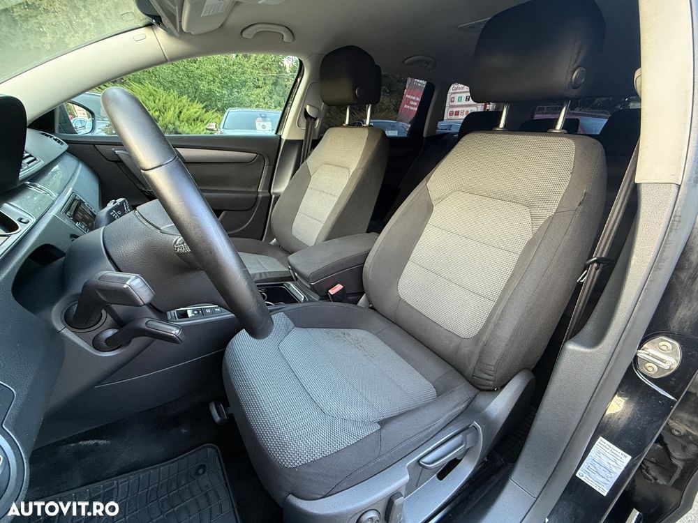 Volkswagen Passat 1.6 TDI BlueMotion Technology Comfortline - 13