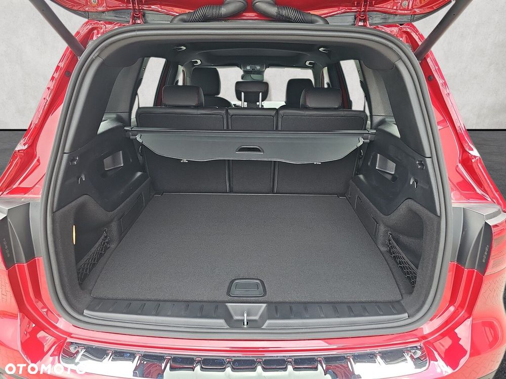 Mercedes-Benz GLB - 16
