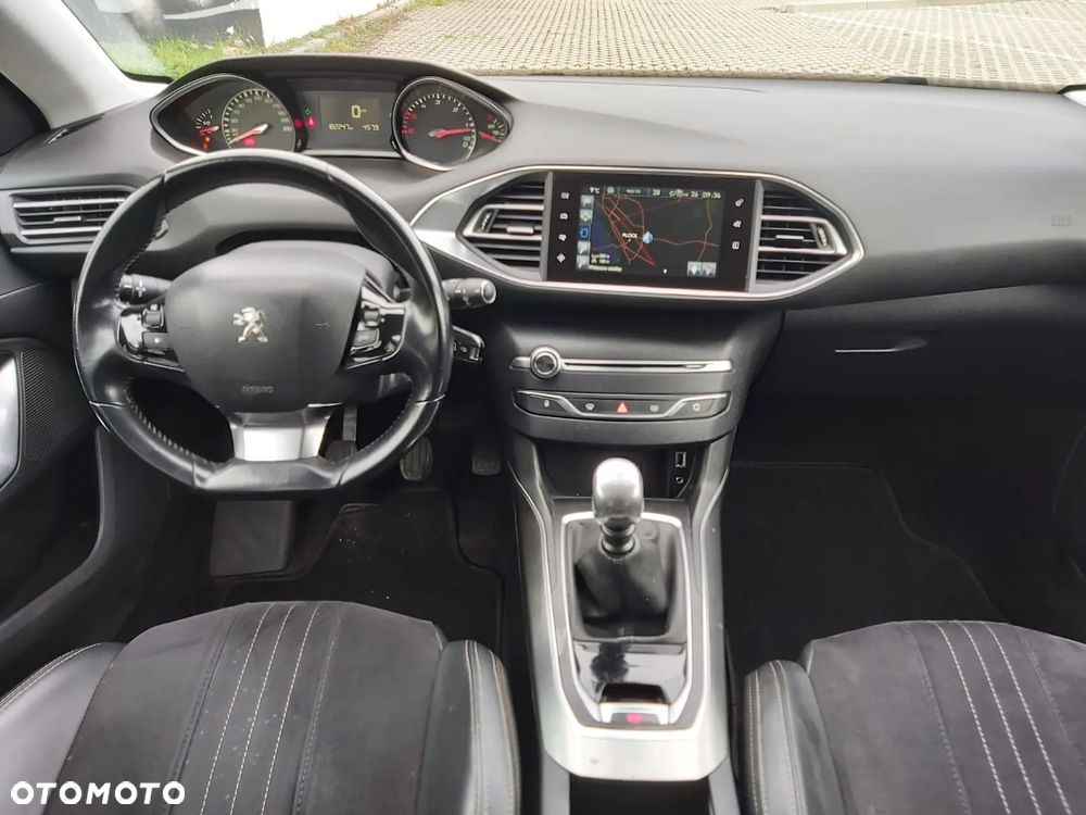 Peugeot 308 1.6 e-HDi Allure S&S - 31