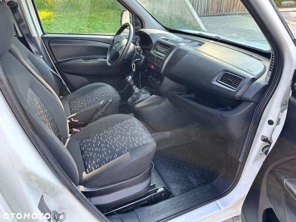 Opel Combo - 9