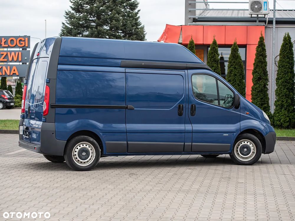 Opel Vivaro - 10
