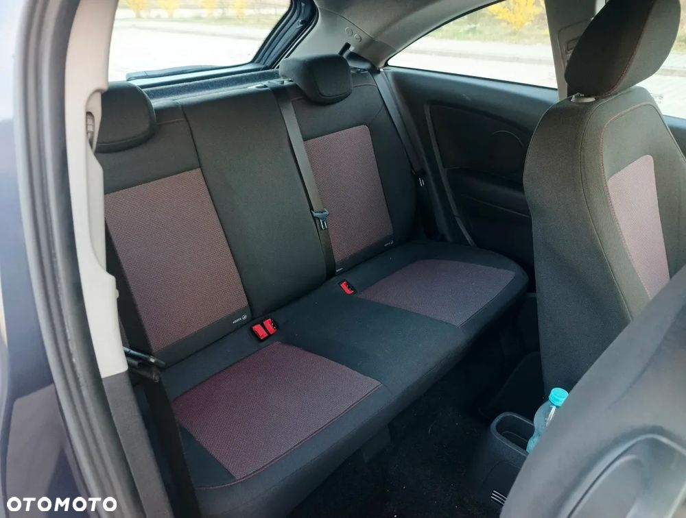 Opel Corsa 1.4 16V Enjoy - 18