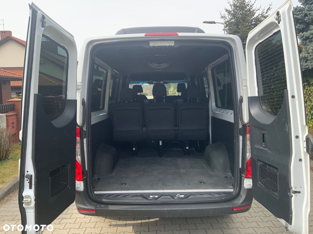 Mercedes-Benz Sprinter - 5