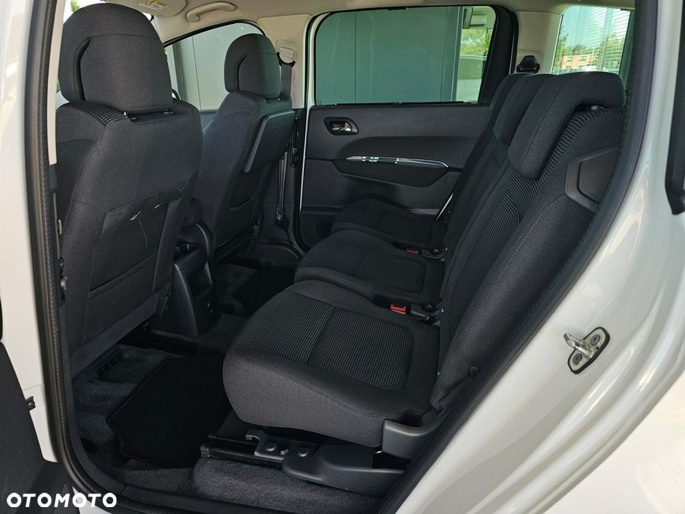 Peugeot 5008 - 25
