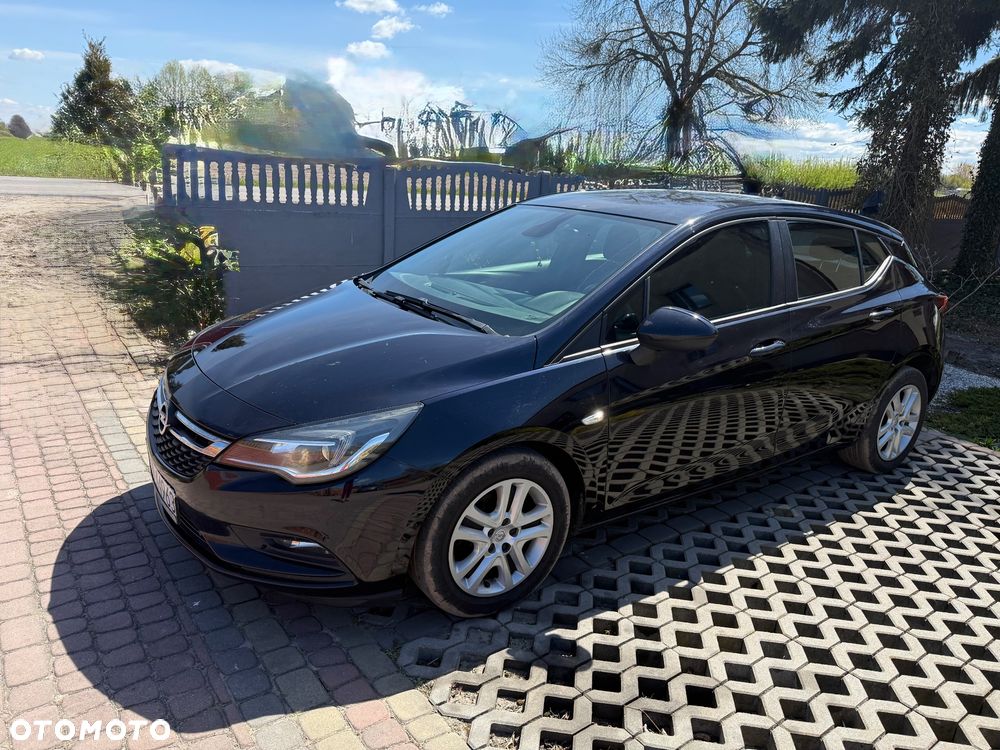 Opel Astra 1.6 CDTI Enjoy - 1