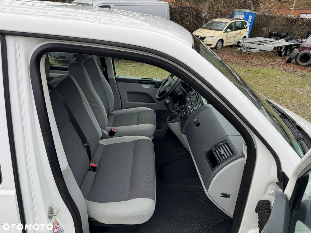 Volkswagen Transporter - 12