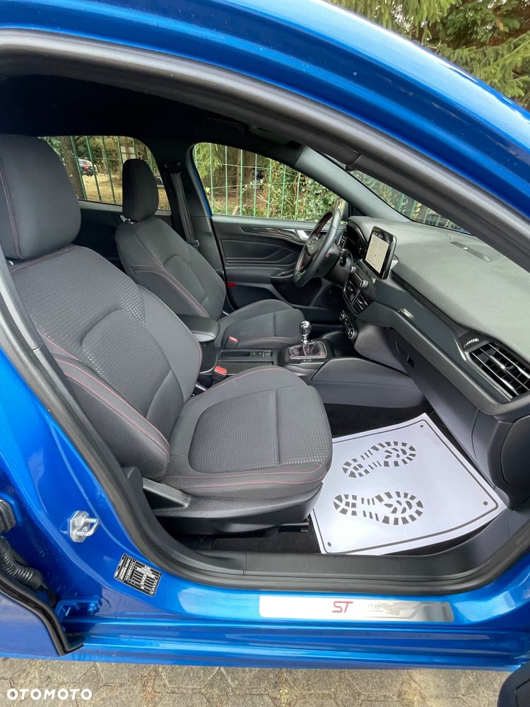 Ford Focus 1.5 EcoBlue Start-Stopp-System ST-LINE X - 26