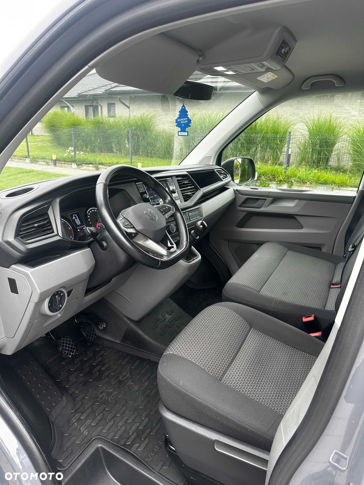 Volkswagen Caravelle - 6
