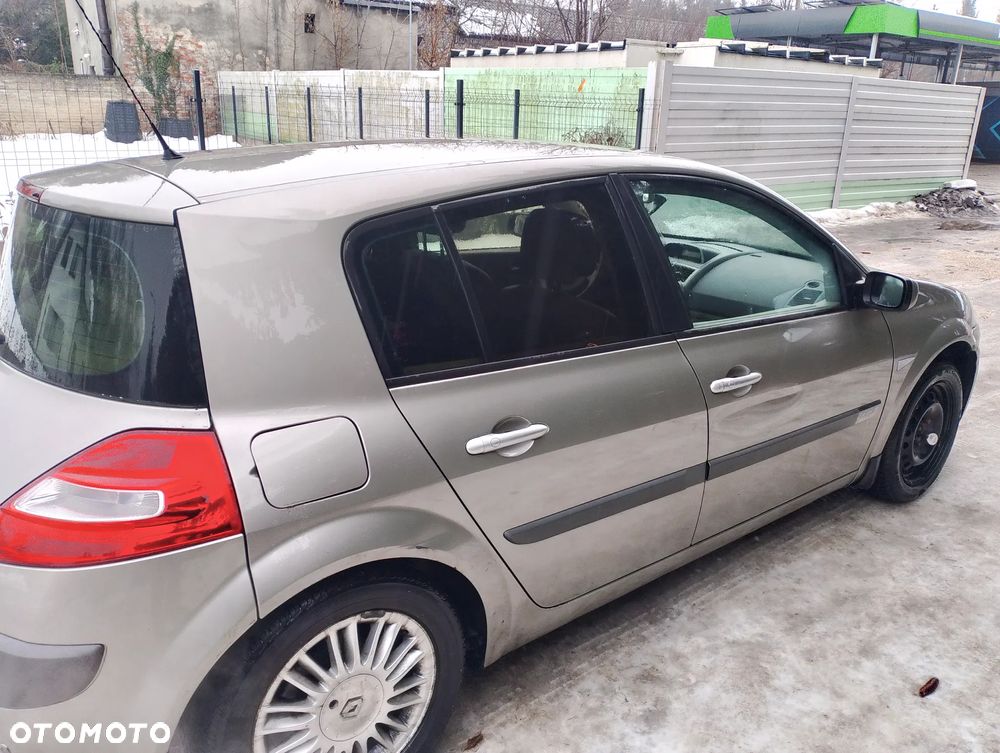 Renault Megane 1.6 16V Confort Authentique - 6