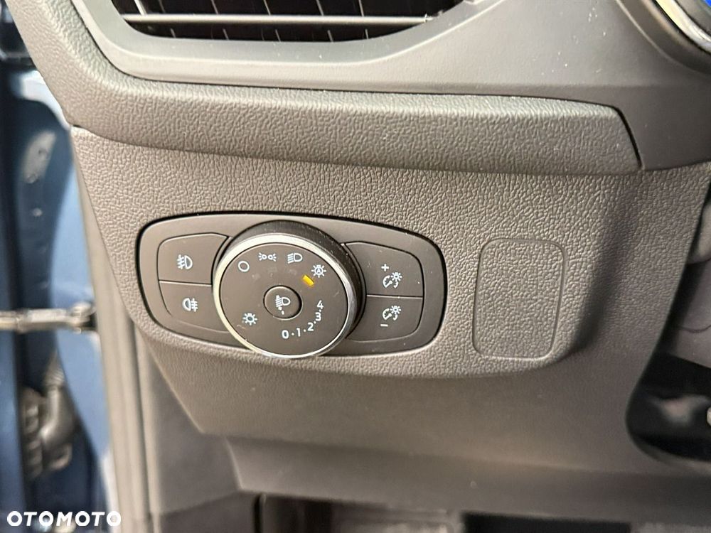 Ford Focus 1.0 EcoBoost Hybrid TITANIUM X - 27