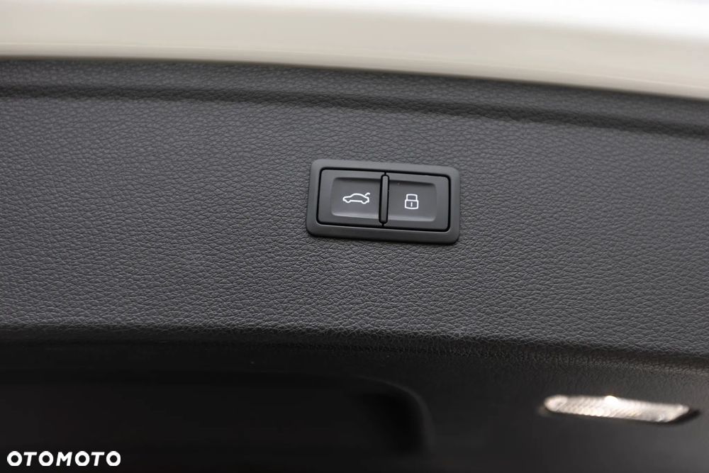 Audi Q5 45 TFSI quattro S tronic S line - 35
