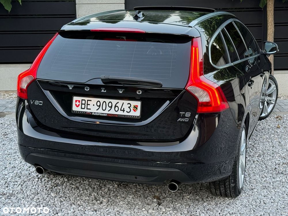 Volvo V60 T6 AWD Geartronic Momentum - 12