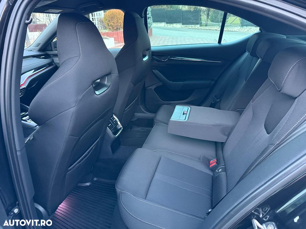 Skoda Octavia 1.4 TSI DSG Sportline - 18