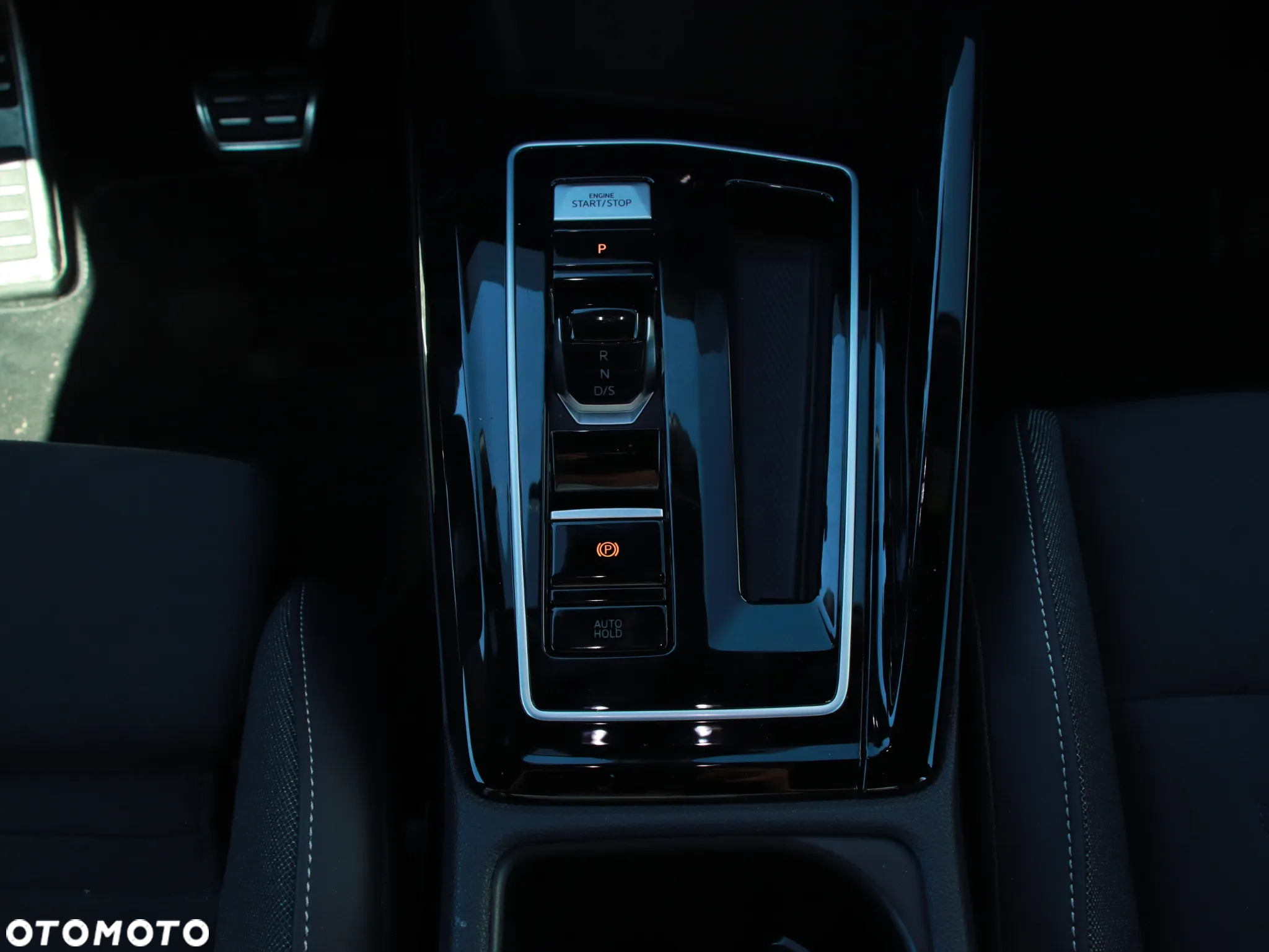 Volkswagen Golf - 18